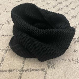 Betsy Johnson Infinity Scarf soft knit black warm